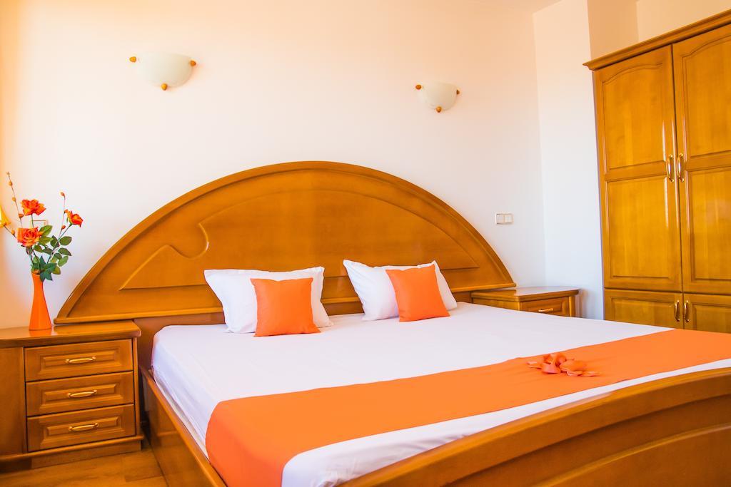 Family Hotel Elegance Arbanasi Pokoj fotografie